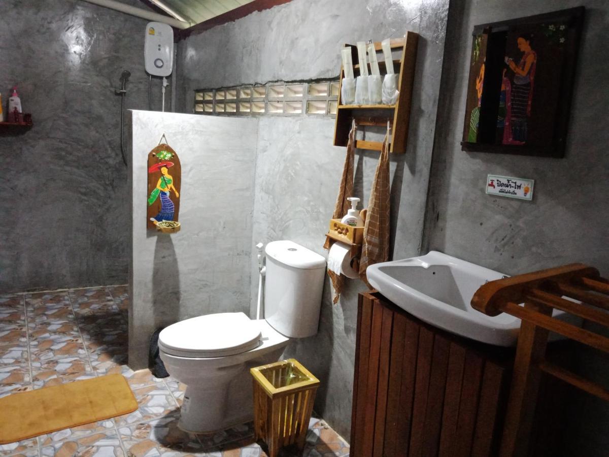 เรือนไทยใจสุขเอ๋ย Hotel Ban Bang Wa ภายนอก รูปภาพ