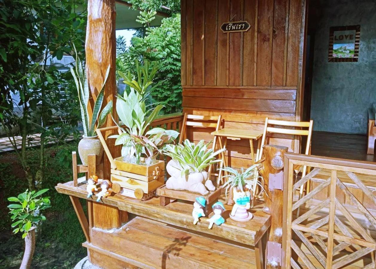 เรือนไทยใจสุขเอ๋ย Hotel Ban Bang Wa ภายนอก รูปภาพ